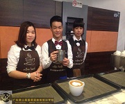 奔馳4S店咖啡拉花活動 學(xué)員實(shí)踐