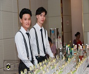 調(diào)酒師培訓(xùn)_美萃尚意新品發(fā)布會調(diào)酒師學員實踐